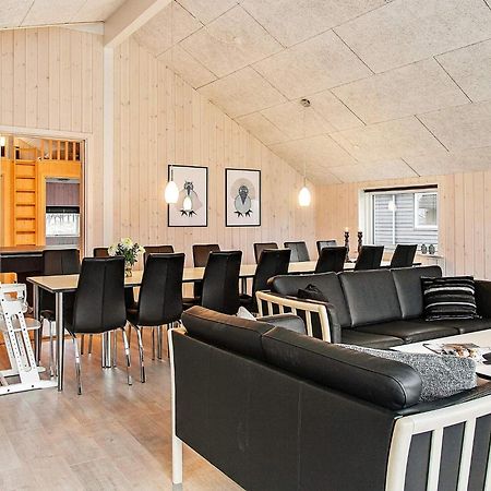 12 Person Holiday Home In Hasselberg 卡珀尔恩 外观 照片