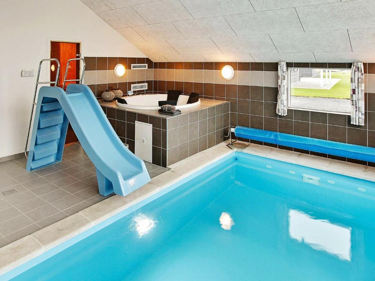 12 Person Holiday Home In Hasselberg 卡珀尔恩 客房 照片