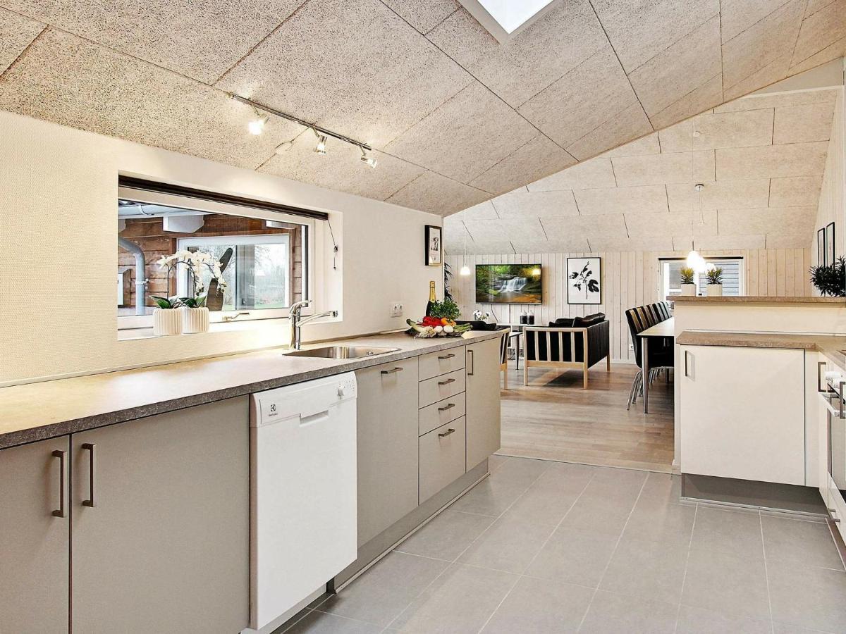 12 Person Holiday Home In Hasselberg 卡珀尔恩 客房 照片