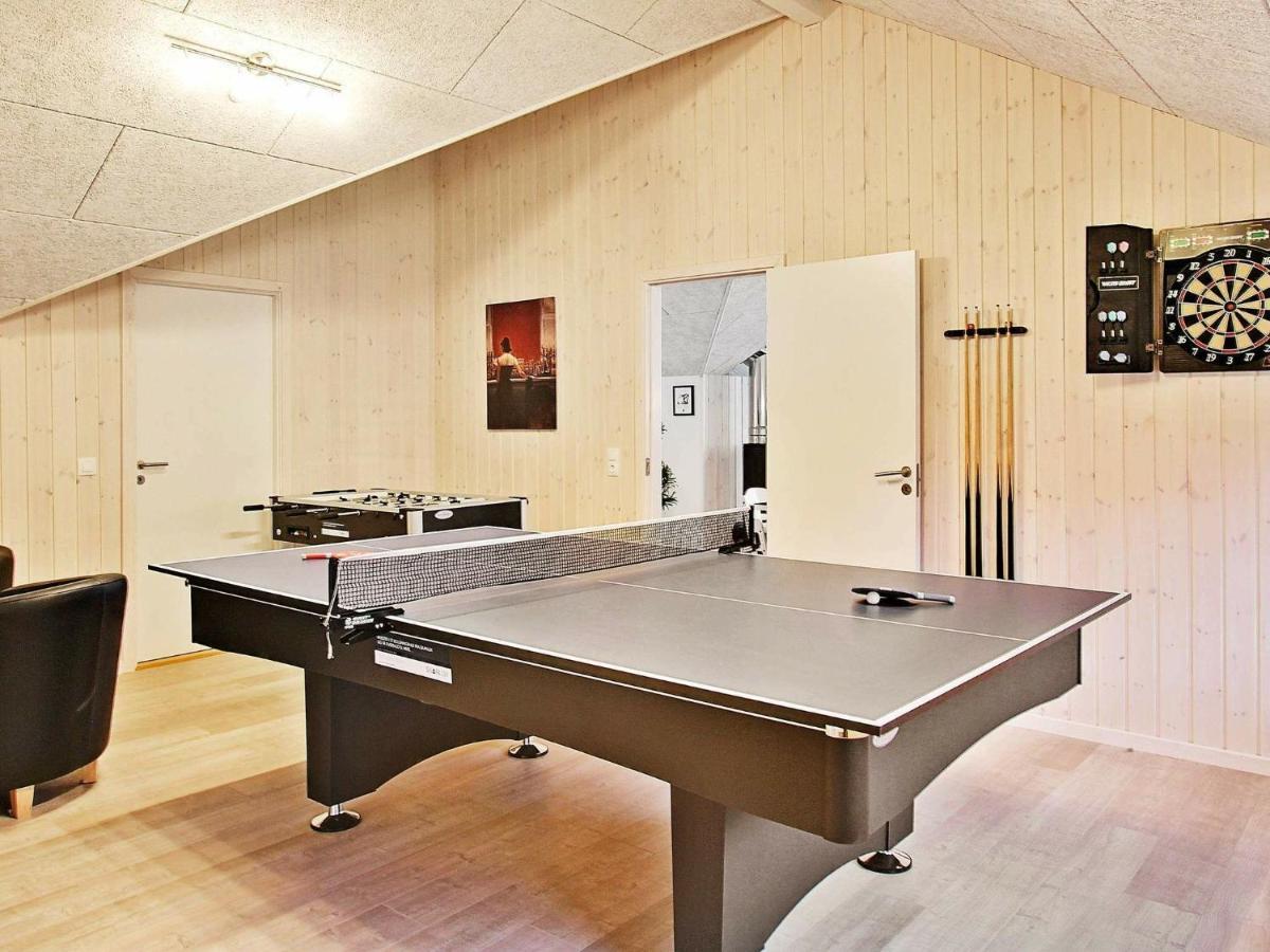 12 Person Holiday Home In Hasselberg 卡珀尔恩 客房 照片